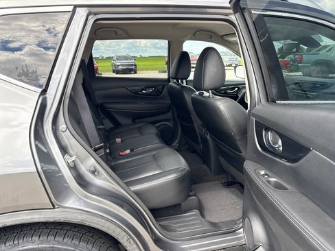 Used 2018 Nissan Rogue SL FWD image 15