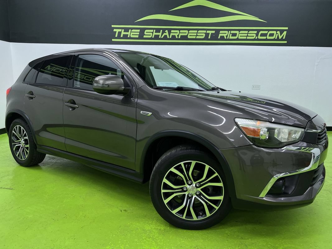 Used 2017 Mitsubishi Outlander Sport SE FWD image 1