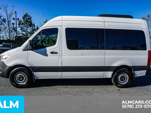 Used 2024 Mercedes-Benz Sprinter 2500 image 6