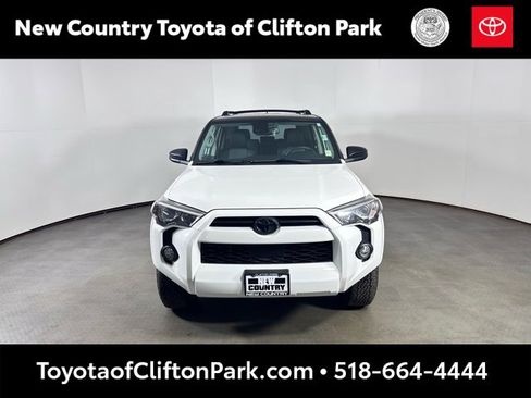 Used 2020 Toyota 4Runner SR5 Premium w/ Moonroof Package image 8