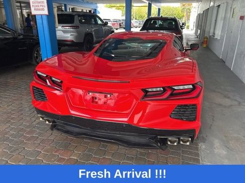 Used 2022 Chevrolet Corvette Stingray Coupe w/ 1LT RWD image 11