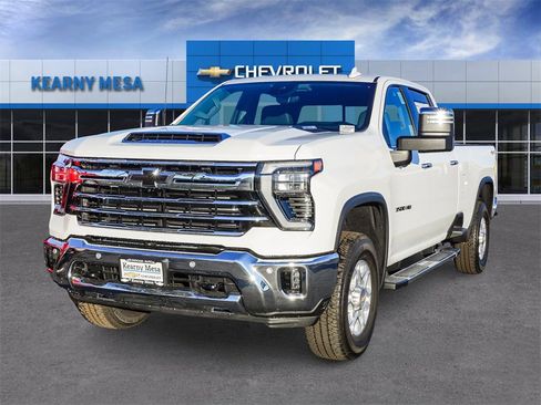 New 2026 Chevrolet Silverado 3500 LTZ w/ LTZ Premium Package image 3