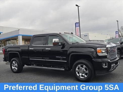 Used 2019 GMC Sierra 3500 Denali w/ Duramax Plus Package image 2