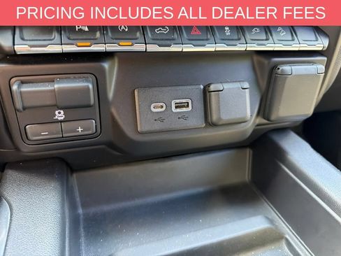 Used 2019 Chevrolet Silverado 1500 LT Trail Boss AWD/4WD image 16