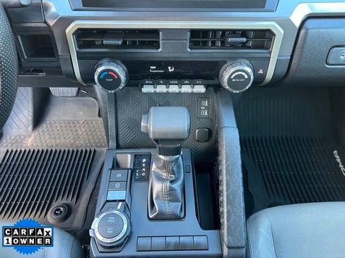 Used 2024 Toyota Tacoma SR5 AWD/4WD image 25