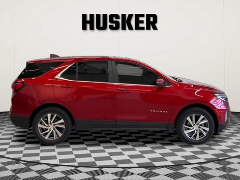 Used 2023 Chevrolet Equinox LT AWD/4WD image 2