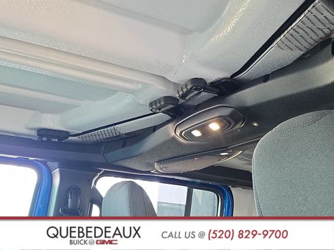 Used 2025 Jeep Wrangler Unlimited Sport AWD/4WD image 13