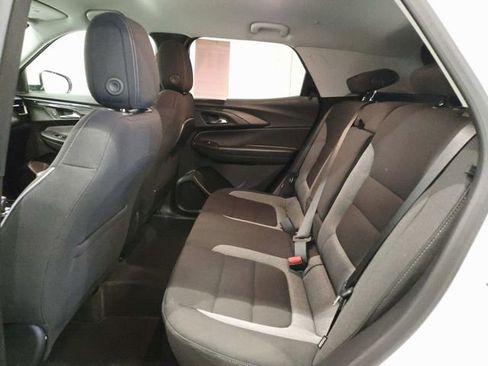 Used 2024 Chevrolet TrailBlazer LT w/ Convenience Package image 9