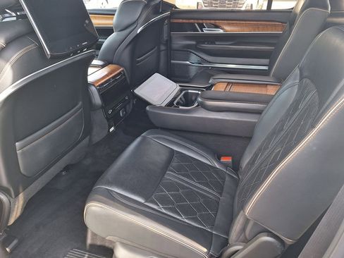 Used 2023 Jeep Grand Wagoneer Series III w/ Rear-Seat Entertainment Group image 13