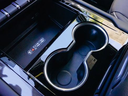 New 2026 GMC Yukon Elevation image 18