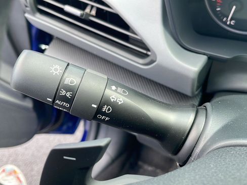 New 2026 Subaru Crosstrek 2.5i Limited AWD/4WD image 17