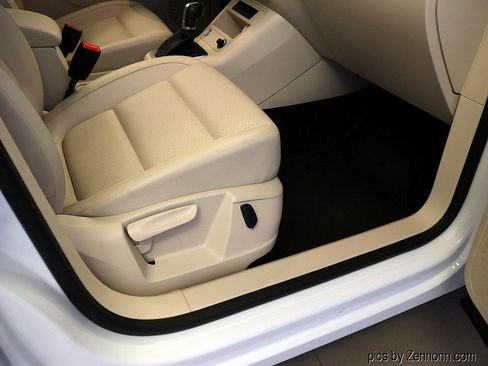 Used 2017 Volkswagen Tiguan Wolfsburg Edition AWD/4WD image 33