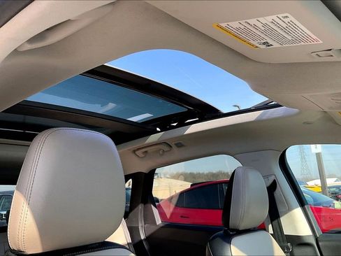 Used 2022 Ford Escape SEL w/ Technology Package image 29