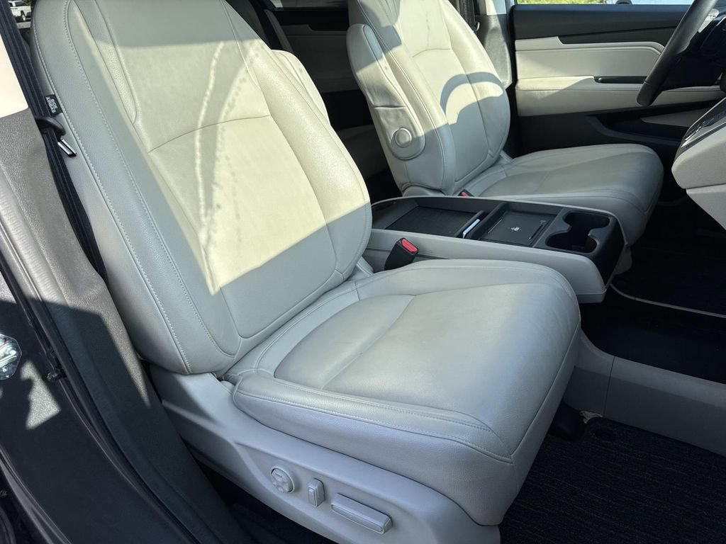 Used 2025 Honda Odyssey EX-L image 28