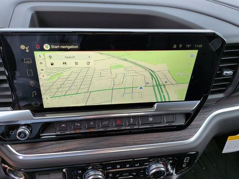 New 2026 GMC Sierra 1500 SLT image 27