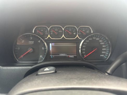 Used 2019 Chevrolet Silverado 1500 LT AWD/4WD image 14