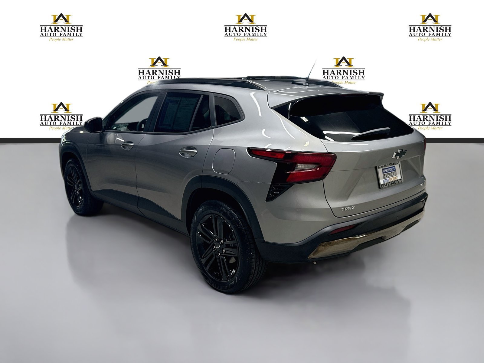 New 2026 Chevrolet Trax ACTIV w/ Sunroof Package FWD image 9