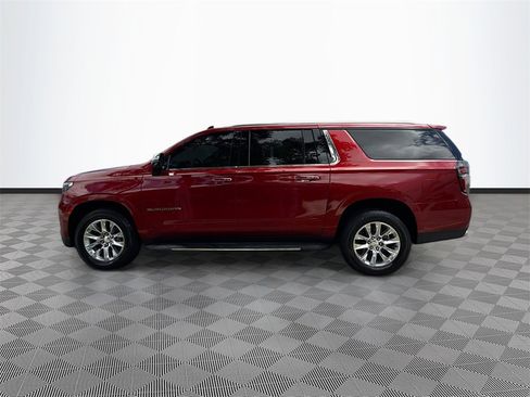 Used 2021 Chevrolet Suburban Premier w/ Premium Package image 9
