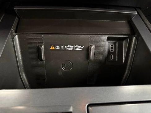 Used 2024 GMC Hummer EV 2X AWD/4WD image 41