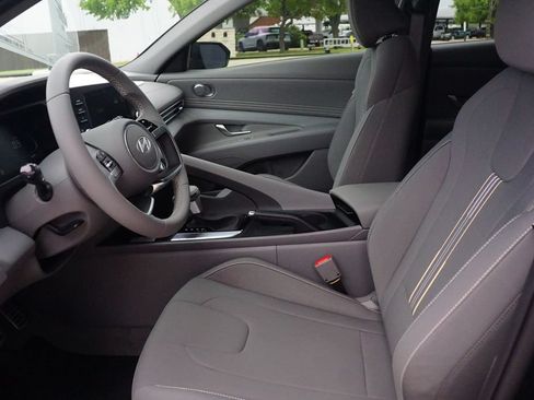 New 2026 Hyundai Elantra Sport FWD image 18