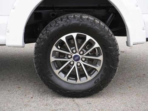 Used 2018 Ford F150 XLT w/ Equipment Group 302A Luxury AWD/4WD image 11