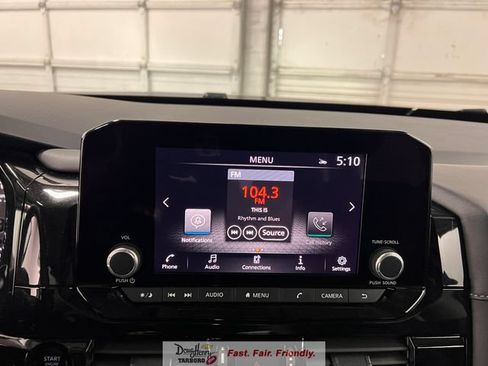 Used 2025 Nissan Pathfinder SV FWD image 51