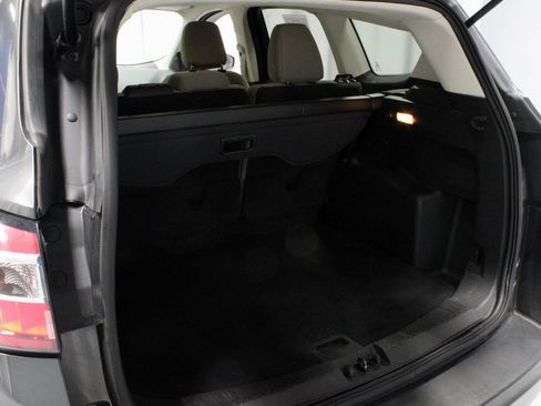 Used 2018 Ford Escape SE w/ Ford Safe & Smart Package FWD image 13