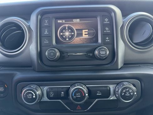 Used 2021 Jeep Wrangler Unlimited Sport image 19