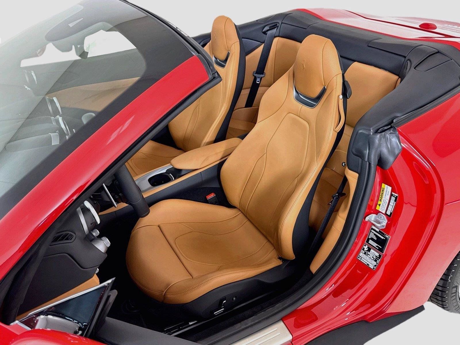 Used 2023 Ferrari Portofino M RWD image 14