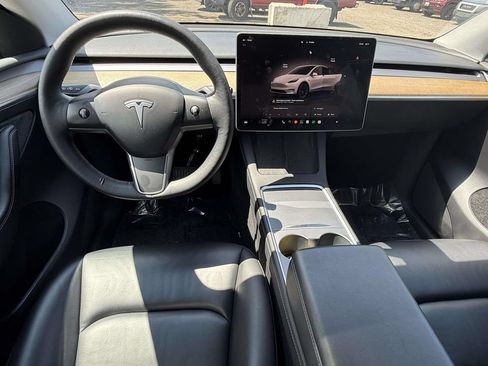 Used 2023 Tesla Model Y Long Range AWD/4WD image 14