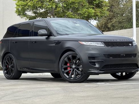 Used 2024 Land Rover Range Rover Sport Dynamic SE AWD/4WD image 2