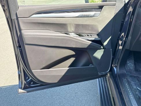 Used 2025 Cadillac Escalade ESV Sport w/ LPO, Floor Liner Package AWD/4WD image 29