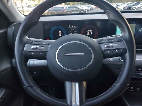 Used 2025 Hyundai Kona SEL image 23