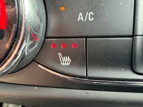 Used 2023 Chevrolet TrailBlazer LT FWD image 26