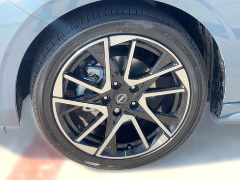 New 2025 Nissan Sentra SR w/ SR Premium Package image 12