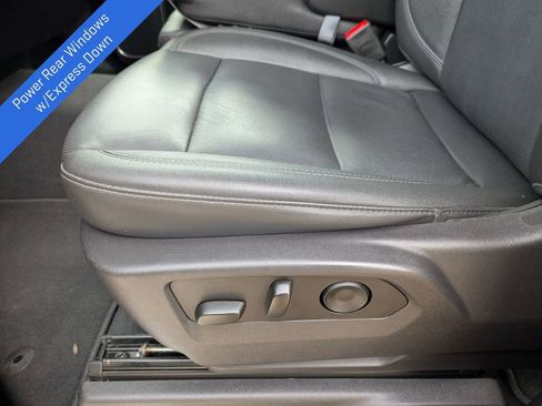 Certified 2025 GMC Sierra 1500 SLT image 19