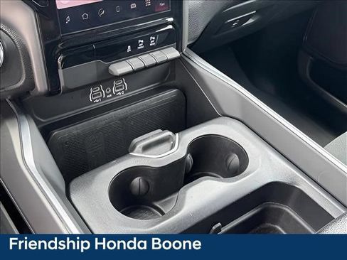 Used 2025 RAM 1500 Big Horn AWD/4WD image 31