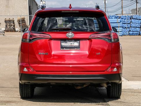 Used 2017 Toyota RAV4 LE FWD image 9