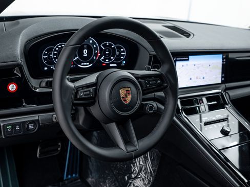 Certified 2026 Porsche Panamera 4 AWD/4WD image 14