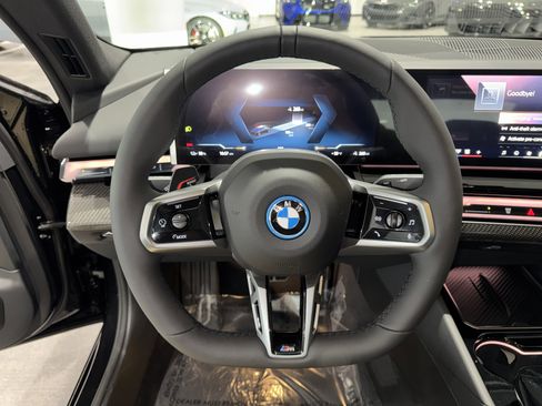 New 2026 BMW i5 eDrive40 w/ M Sport Package image 16