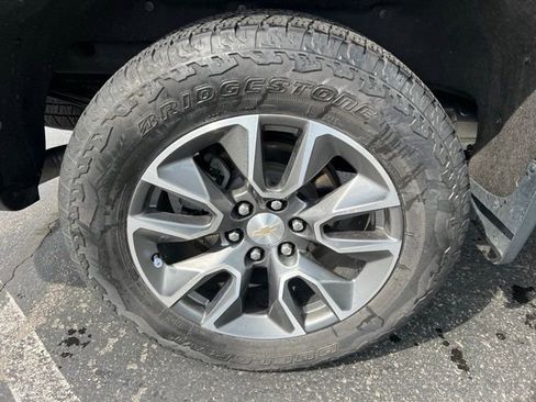 Certified 2022 Chevrolet Silverado 1500 LT image 6