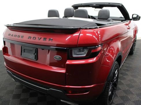 Used 2018 Land Rover Range Rover Evoque SE Dynamic image 6