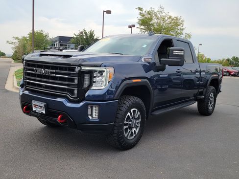 Used 2022 GMC Sierra 2500 AT4 w/ AT4 Preferred Package AWD/4WD image 7