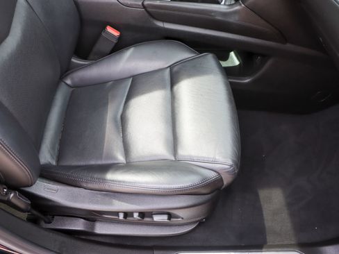 Used 2018 Cadillac XT5 Premium Luxury FWD image 22