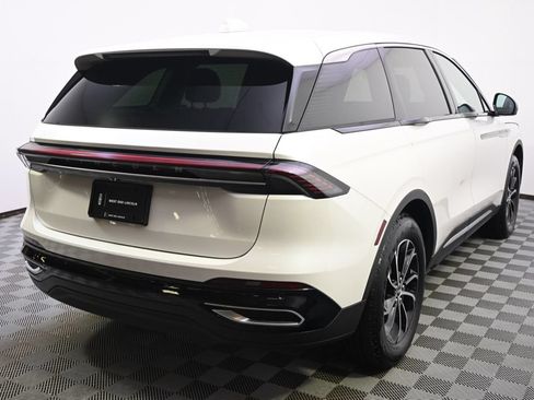 New 2026 Lincoln Nautilus Premier w/ Equipment Group 102A AWD/4WD image 6