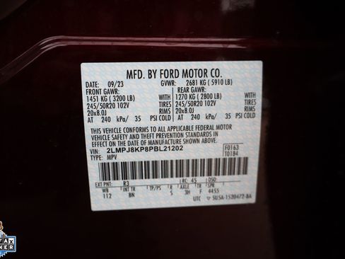 Used 2023 Lincoln Nautilus Reserve AWD/4WD image 31