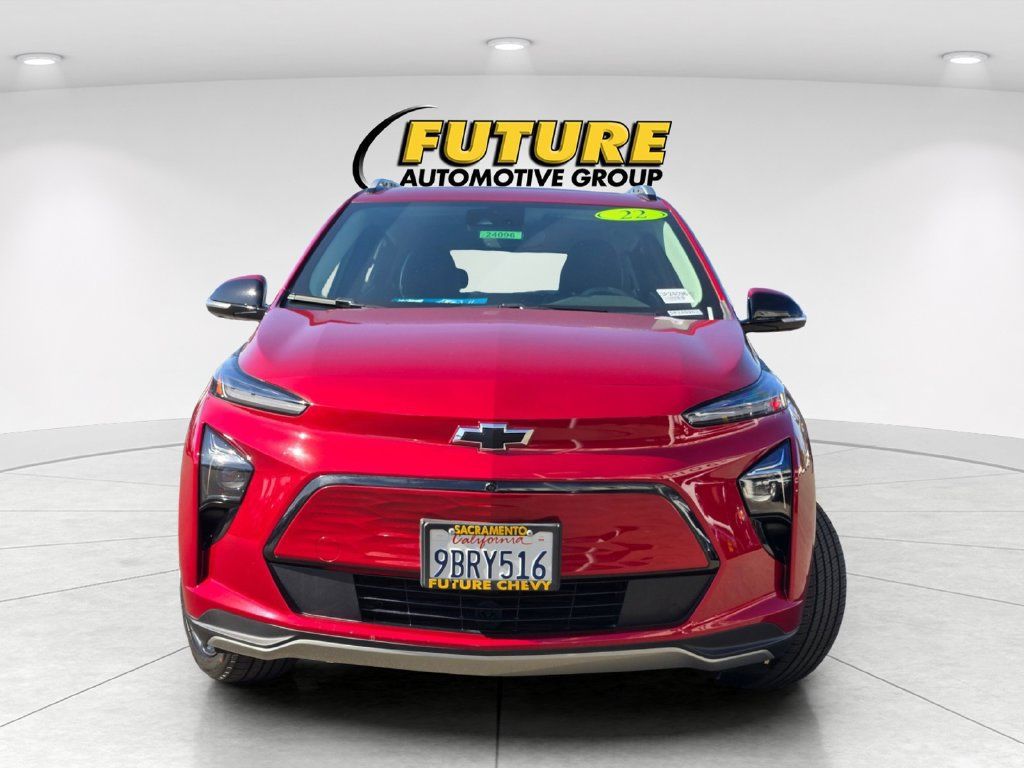Used 2022 Chevrolet Bolt EUV Premier w/ Launch Edition FWD image 2