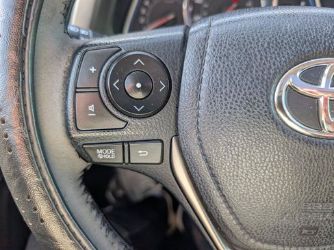 Used 2013 Toyota RAV4 Limited AWD/4WD image 21