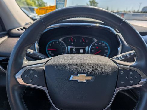 Used 2018 Chevrolet Traverse LT AWD/4WD image 12