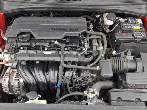 Used 2021 Hyundai Elantra SEL image 28